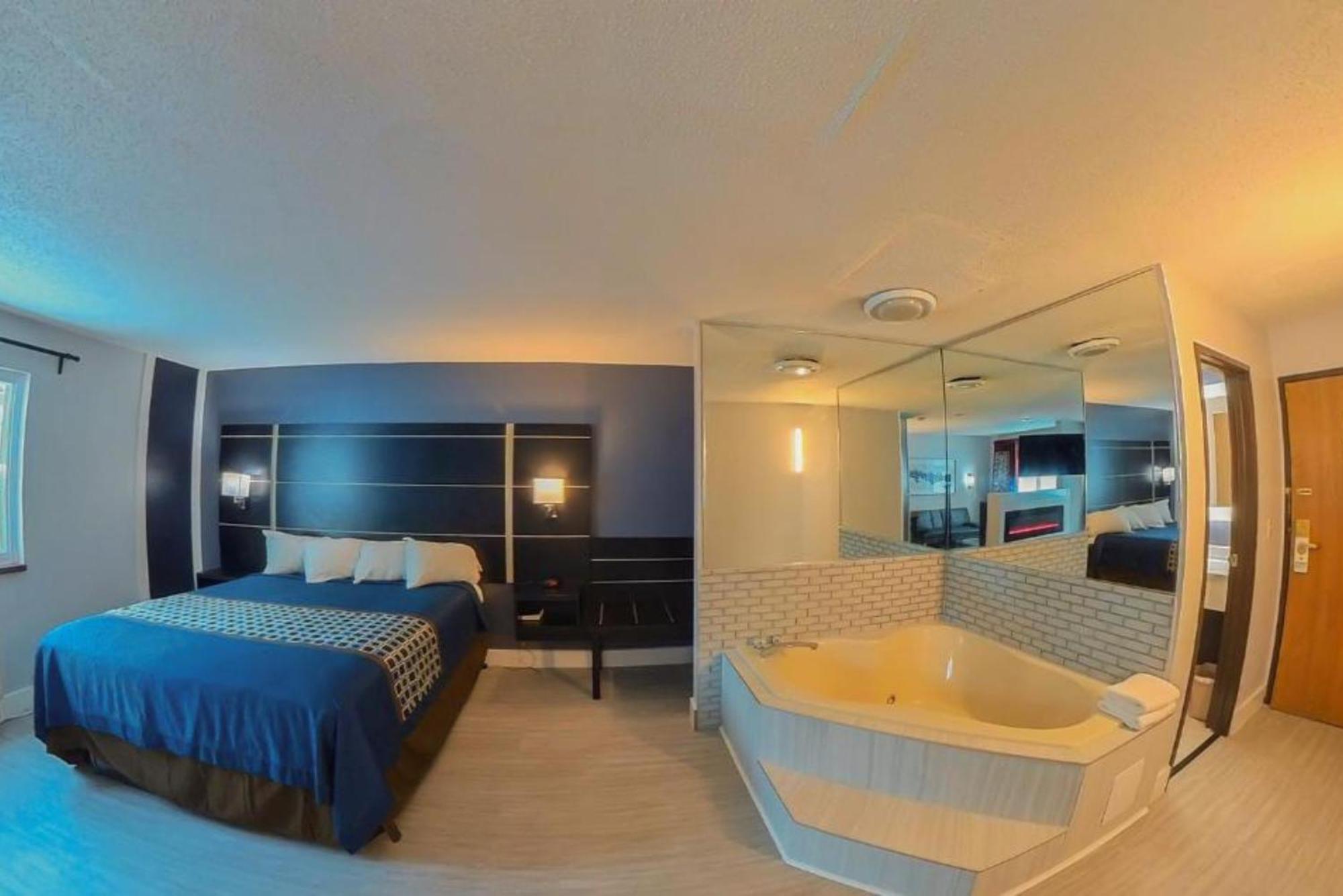 Coratel Inn & Suites By Jasper Hastings Buitenkant foto