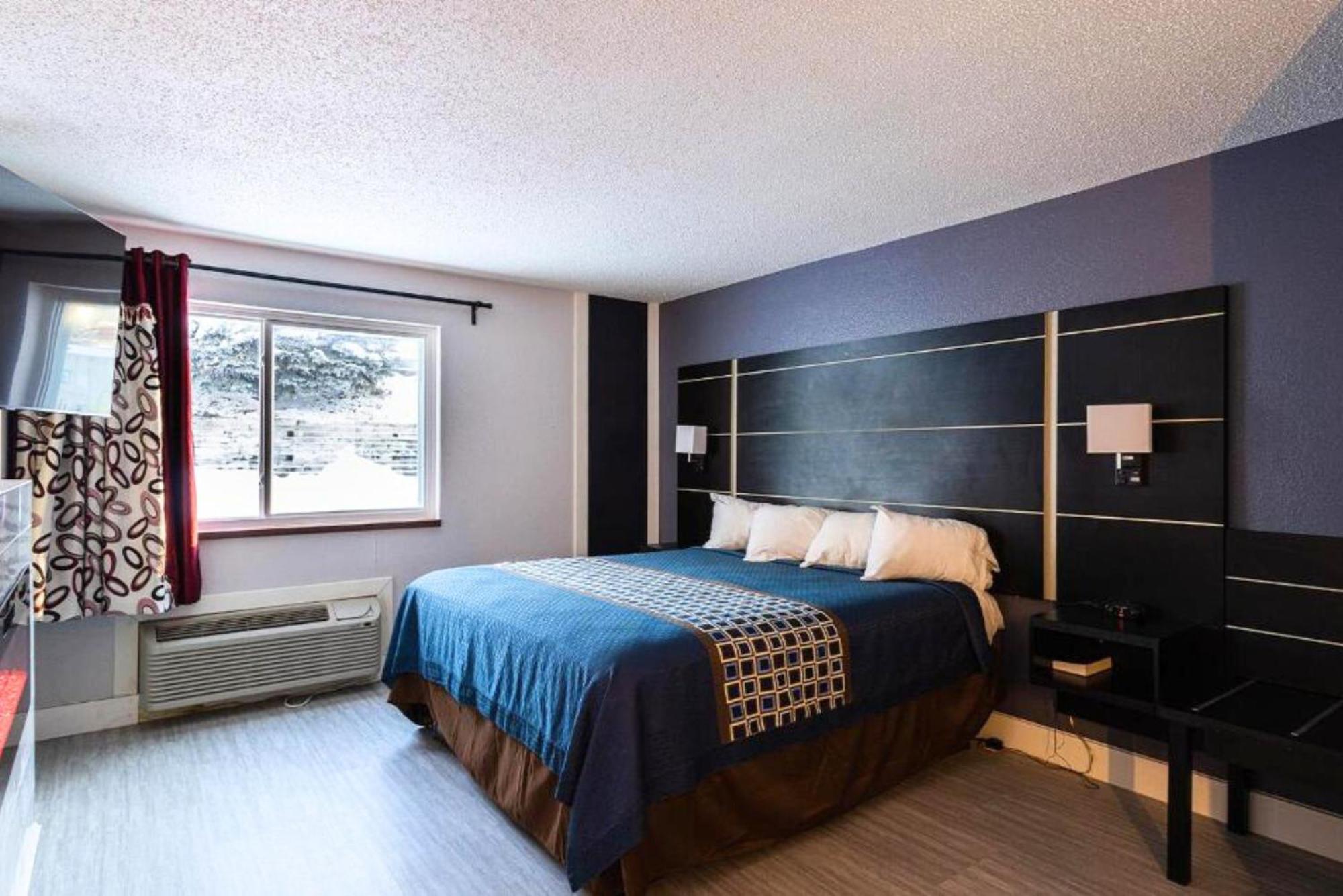 Coratel Inn & Suites By Jasper Hastings Buitenkant foto